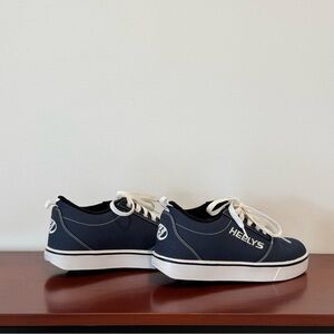 Heelys kid’s Navy Skate Shoes